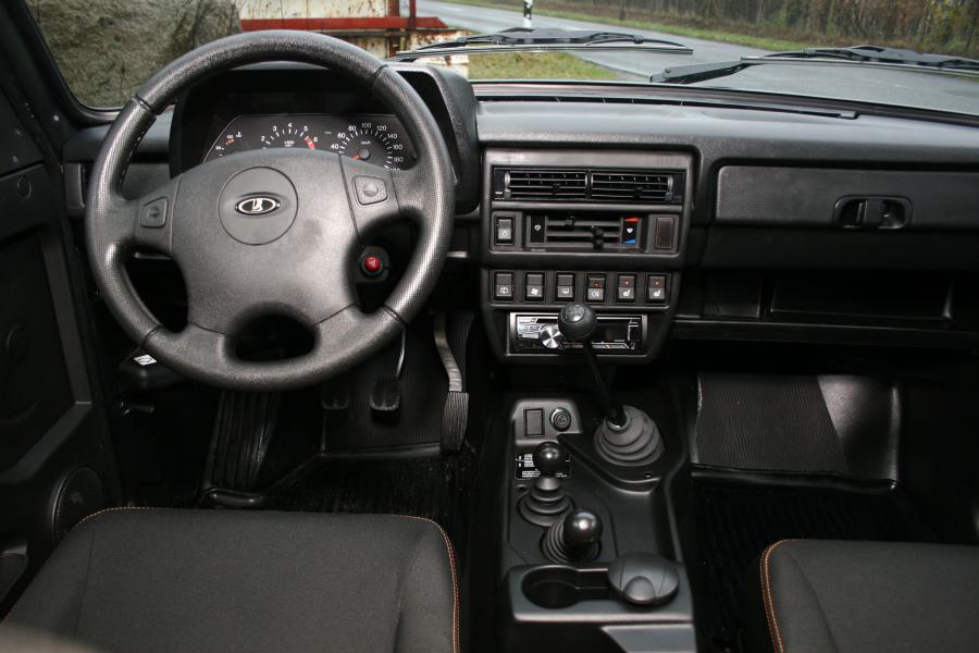 Торпедо Lada 4x4 Urban (21214-57) 2015 года  (GER) (фото 12 из 13)